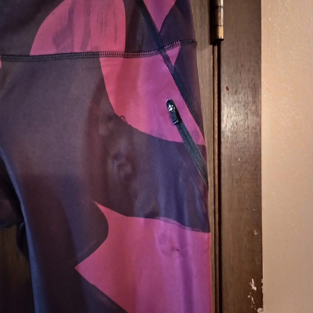 Lululemon All Sport Crop Leggings - Picture 7 of 7